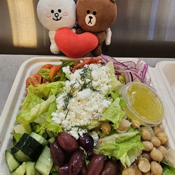Aloha Salads - Aloha Mediterranean salad... yum!!! - Salad Near Me - Kaneohe, Hawaii