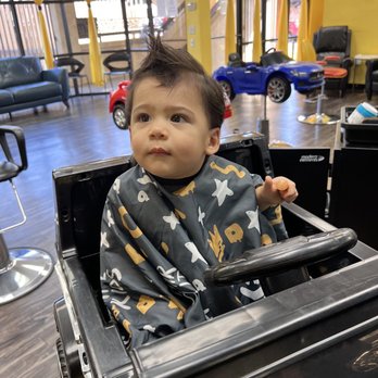Little Munchkins - Hair Salons Near Me - Glendale, California Little Munchkins - Hair Salons Near Me - Glendale, California