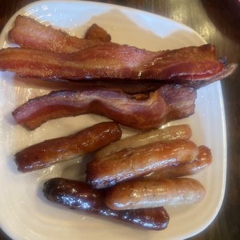 Santiago's Bodega - Sausage and bacon plate - Tapas Bars Near Me - Orlando, Florida Santiago's Bodega - Sausage and bacon plate - Tapas Bars Near Me - Orlando, Florida
