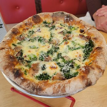 Stretch Pizza - Pizza Near Me - New York, New York