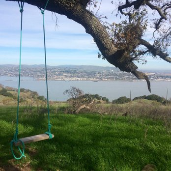 Hulet Hornbeck Trail - Hiking Near Me - Martinez, California