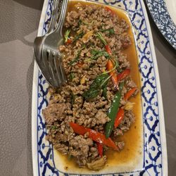 Tawan - Pad kra praow moo