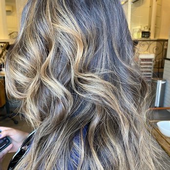 Salon Barberet - Same hair color, with different lighting. - Hair Salons Near Me - Redondo Beach, California Salon Barberet - Same hair color, with different lighting. - Hair Salons Near Me - Redondo Beach, California