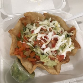Jefa Tacos - Veggie fajitas taco salad - Mexican Near Me - Aurora, Illinois Jefa Tacos - Veggie fajitas taco salad - Mexican Near Me - Aurora, Illinois
