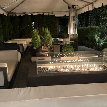 Cucina Venti Restaurant - Outdoor seating - Italian Near Me - Mountain View, California