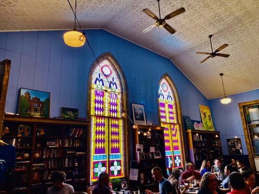 Cathedral Cafe by null