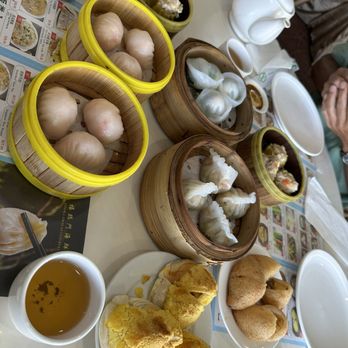 Fook Lam - Dim Sum Near Me - Honolulu, Hawaii