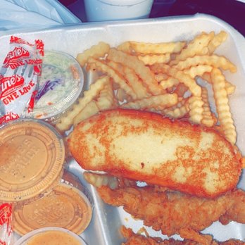 Raising Cane's Chicken Fingers - A caniac combo with sweet tea! - Chicken Shop Near Me - Chicago, Illinois
