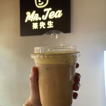 Mr. Tea 茶先生 - 13. 500 ml. Large Caramel Milk Tea - Bubble Tea Near Me - Boston, Massachusetts