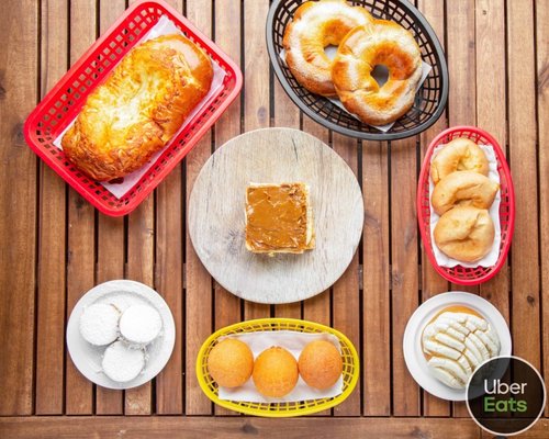 Pasabocas Colombian Bakery by null