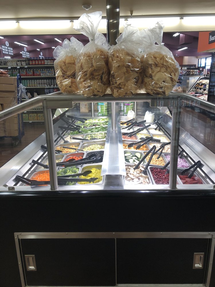 HOLIDAY MARKET Updated October 2024 13 Reviews 211 N 8th St, Klamath Falls, Oregon