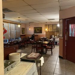 Golden Plate II - Interior- main dining area