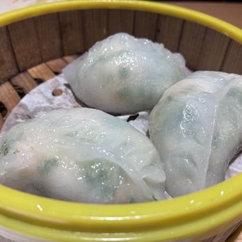 Hong Kong Bistro - Pork and Steamed Chive & Shrimp Dumplings(3ps) - Cantonese Near Me - Seattle, Washington Hong Kong Bistro - Pork and Steamed Chive & Shrimp Dumplings(3ps) - Cantonese Near Me - Seattle, Washington