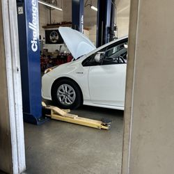Vic's Auto Repair & Tire Center - Service bay.
