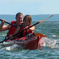 NovaShores Adventures - Fun paddling the Bay of Fundy tides