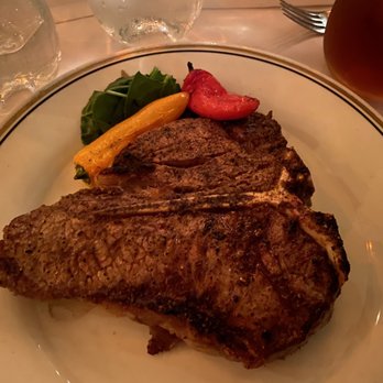 Arroyo Chop House - Porterhouse - Steakhouses Near Me - Pasadena, California Arroyo Chop House - Porterhouse - Steakhouses Near Me - Pasadena, California
