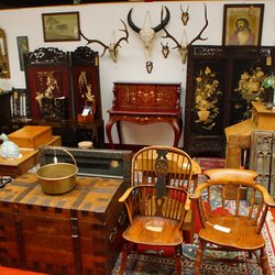 Cardiff Indoor Flea Market - CIFM - hall 1 cafe area