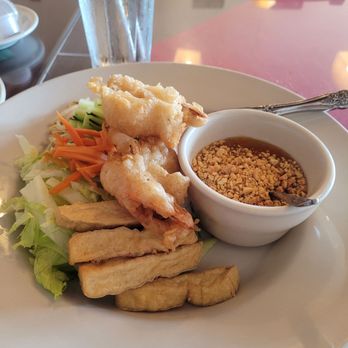 Siam Cuisine - Shrimp and tofu salad with sweet&sour sauce with chopped peanuts - Thai Near Me - Schertz, Texas Siam Cuisine - Shrimp and tofu salad with sweet&sour sauce with chopped peanuts - Thai Near Me - Schertz, Texas