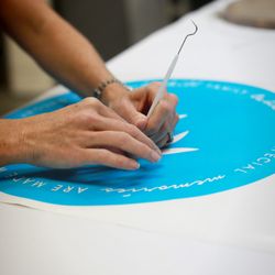 AR Workshop - Weeding out your own stencil, part of the experience!