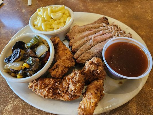 Chuck's Southern Comforts Cafe by null