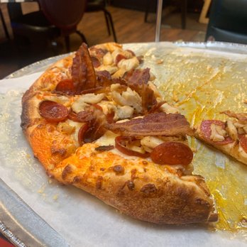 Enzos Pizza - Buffalo sauce, chicken bacon & pepperoni - Pizza Near Me - Riverside, California Enzos Pizza - Buffalo sauce, chicken bacon & pepperoni - Pizza Near Me - Riverside, California
