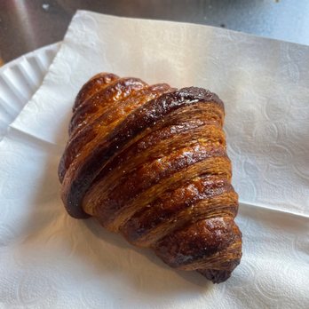 Supermoon Bakehouse - Kouign brulee croissant - Bakeries Near Me - New York, New York