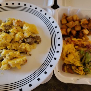 Louise's Pantry - Had to make my own scramble. This is how you do it, Louise's. - American Near Me - La Quinta, California Louise's Pantry - Had to make my own scramble. This is how you do it, Louise's. - American Near Me - La Quinta, California