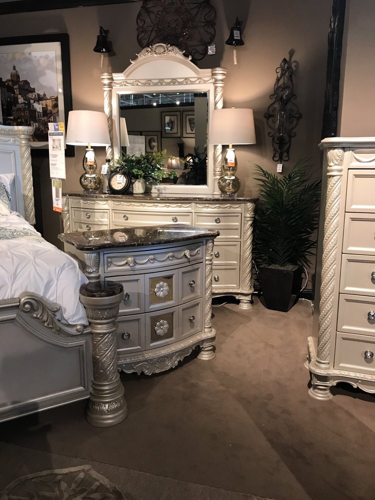 ASHLEY HOMESTORE - 146 Photos & 347 Reviews - Furniture Stores - 39626