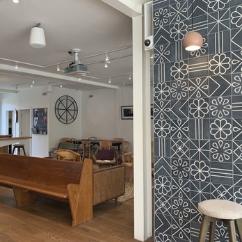 Lili & Oli - Inside - Cafes Near Me - Montreal, Quebec Lili & Oli - Inside - Cafes Near Me - Montreal, Quebec