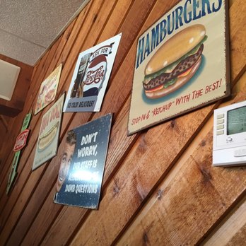 Dellroy Drive-In Restaurant - New American Near Me - Dellroy, Ohio