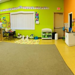 Genius Kids - Fremont Mowry - Infant Room
