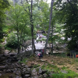 Slick climbing falls if it even sprinkles. Slick climbing falls if it even sprinkles.