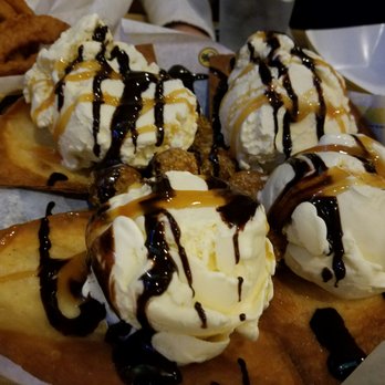 Buffalo Wild Wings - Dessert nachos It's for 5_6 people Amazing dessert - Sports Bars Near Me - Petaluma, California Buffalo Wild Wings - Dessert nachos It's for 5_6 people Amazing dessert - Sports Bars Near Me - Petaluma, California