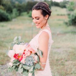 Katalin Green Designs - Hand curated bouquets with a blend of garden elements