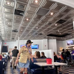 The Nicollet Diner - Seating