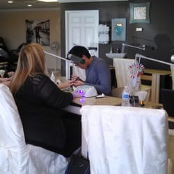 V/V Nail Spa