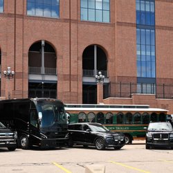 Golden Limousine International - The Golden Fleet