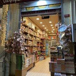 Özçiçek Kuruyemiş - Get the pomegranate and pistachio Turkish delight