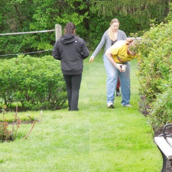 Elizabeth Park - Yelp Volunteer Day Saturday May 6th, 2017 - Parks Near Me - West Hartford, Connecticut Elizabeth Park - Yelp Volunteer Day Saturday May 6th, 2017 - Parks Near Me - West Hartford, Connecticut