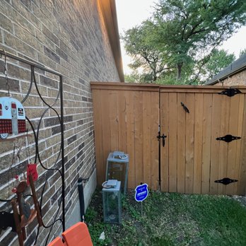 RAM Fencing - gate gap looks mid distance - Fences & Gates Near Me