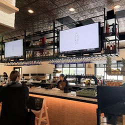 Full bar. Great margaritas.