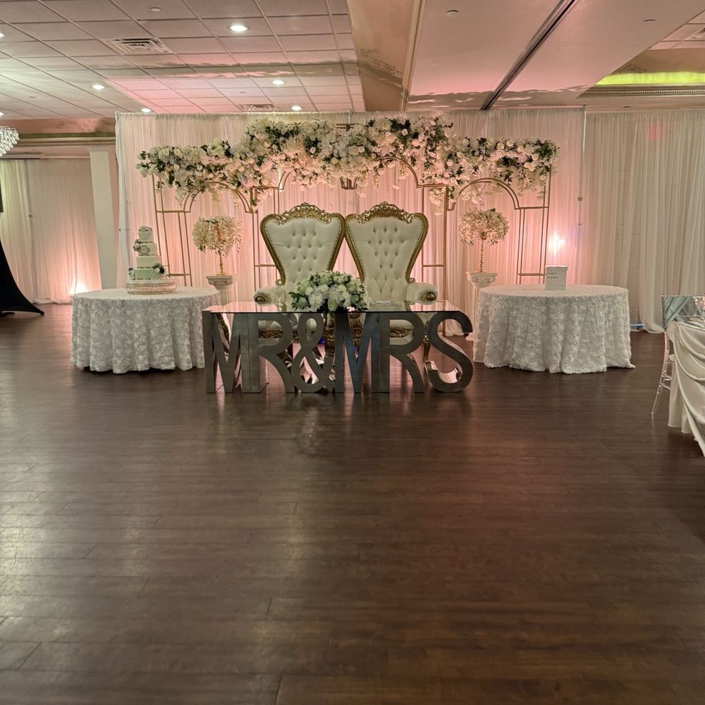 Pelazzio Reception Venue - Beautiful decor and space had great ambiance. - Venues & Event Spaces Near Me - Houston, Texas Pelazzio Reception Venue - Beautiful decor and space had great ambiance. - Venues & Event Spaces Near Me - Houston, Texas