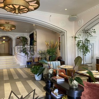 Sirena - the lobby of a hotel - Italian Near Me - Santa Monica, California Sirena - the lobby of a hotel - Italian Near Me - Santa Monica, California