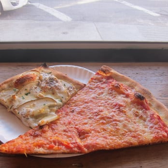 Williamsburg Pizza - The Brooklyn Slice - Grande Mozzarella and Tomato Sauce, Pear Grandma - Fresh Mozzarella, Walnuts, Gorgonzola - Pizza Near Me - Brooklyn, New York
