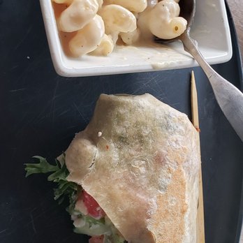 10 Twenty Five - Side of truffle mac w/ dirty hippe wrap - New American Near Me - Cape Coral, Florida