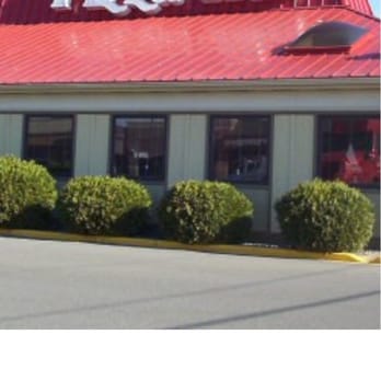Pizza Hut - the front of the restaurant - Pizza Near Me - Belen, New Mexico Pizza Hut - the front of the restaurant - Pizza Near Me - Belen, New Mexico