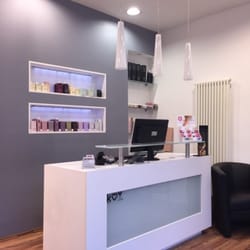 Backstage Hairdesign - Empfangsbereich