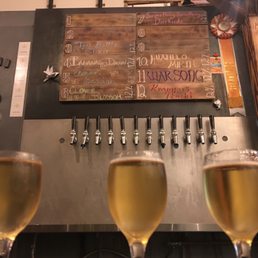 A flight of meade! I enjoyed them all, but especially the Huajillo Mirth and the Tyr's Battle Elixir. I'll get a better picture next time!