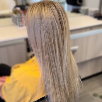Spicy Styles - Full head highlights - Hair Stylists Near Me - Bakersfield, California Spicy Styles - Full head highlights - Hair Stylists Near Me - Bakersfield, California