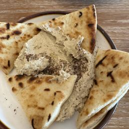 The hummus was delicious!
